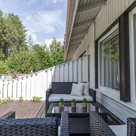 Apartment Arctic Holiday 1 *